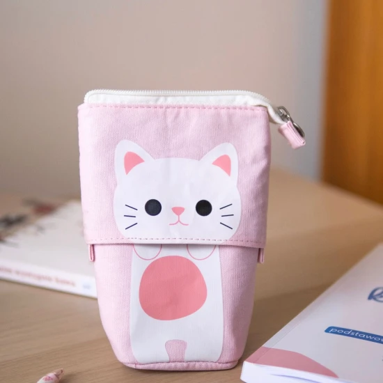 różowy piórnik rozsuwany azjatycki, różowy piórnik z azjatyckim motywem