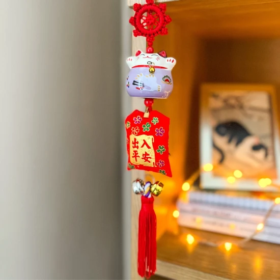 Zawieszka na szczęście Maneki Neko - fioletowy