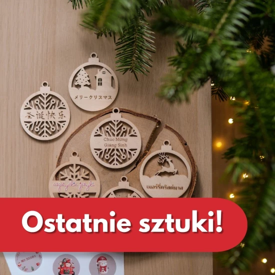 Bombki z napisem "Wesołych Świąt"