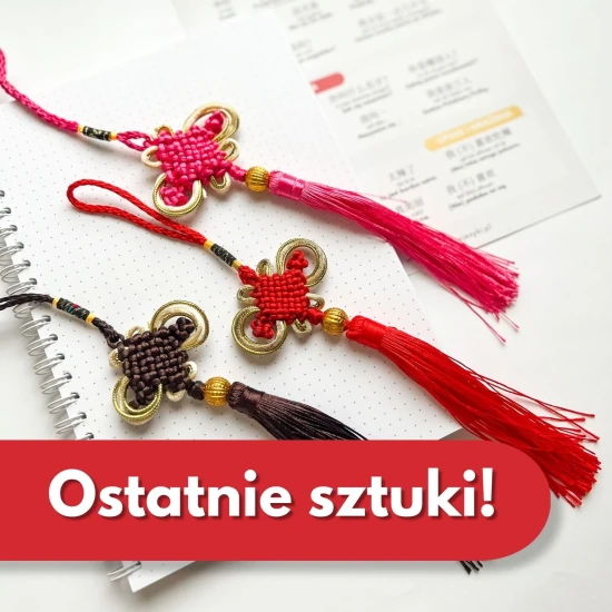 Chwost z tradycyjnym węzłem szczęścia - ozdobna zawieszka